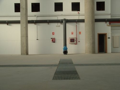 261550 exfova 2001 ambiente interno de una empresa
